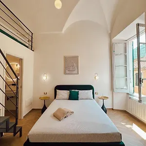 alto-borgo-rooms.hotelitalianriviera.com/